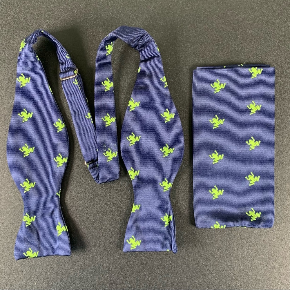 Navy Bow Tie and Pocket Square Set with Green Frog Pattern